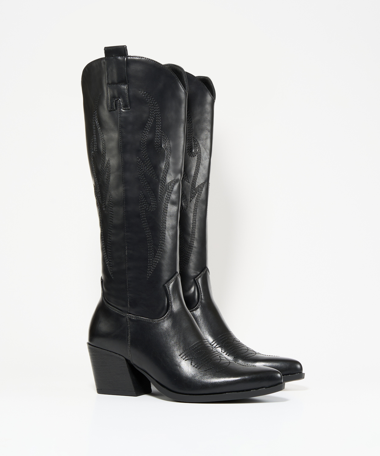 Botas cowboy tacón bordado